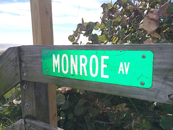 3rd image of 362 Monroe Ave