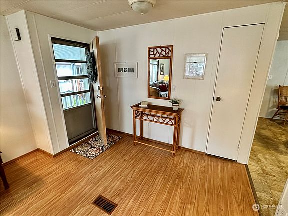 4th image of 16300 State Highway 305 NE #37