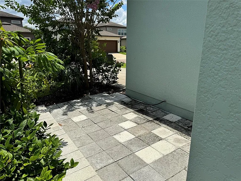 5912 Village Center Dr — Photo 23