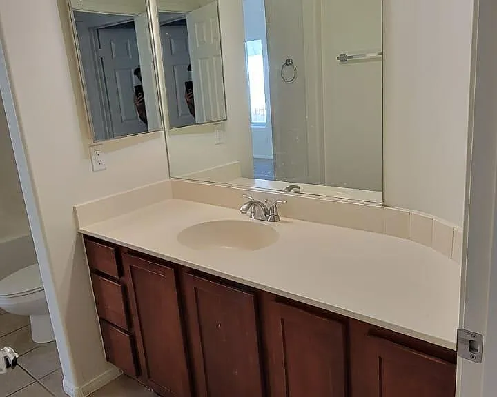 13757 El Rio Ln — Photo 10
