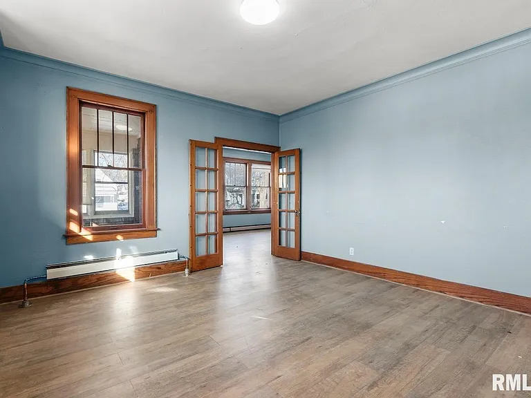 1816 W Callender Ave — Photo 8
