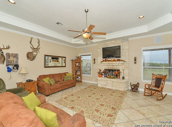 4th image of 1247 Cody Ln