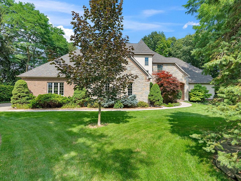 1st image of 60 Timber Ridge Ct