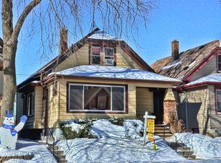 2747 S Burrell St, Milwaukee, WI 53207