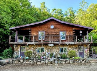 446 King Rd, Silver Creek, NY 14136