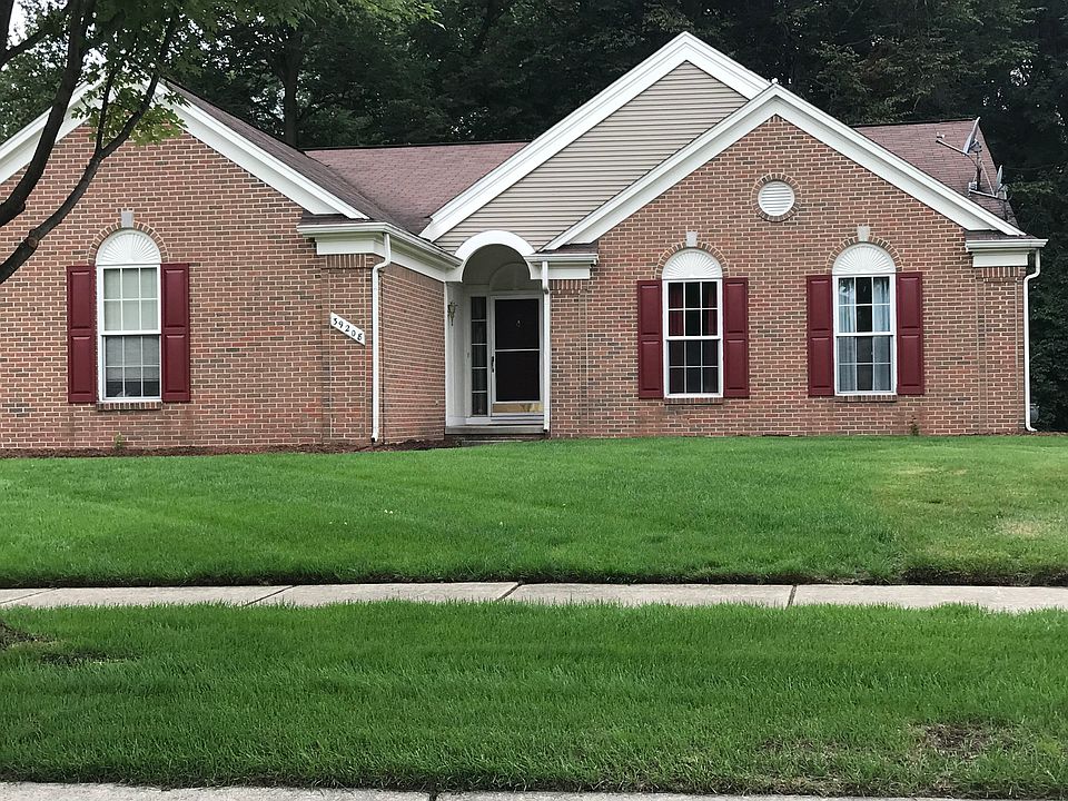 1st image of 39208 Forest Creek Dr