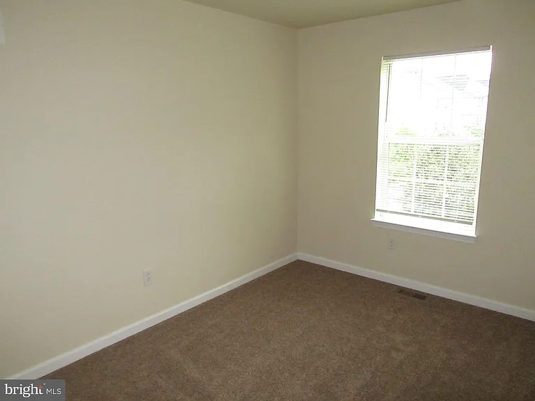 524 Jacobsen Dr — Photo 8