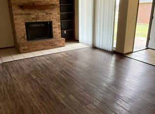 323 W Nimrod Rd, Edmond, OK 73003