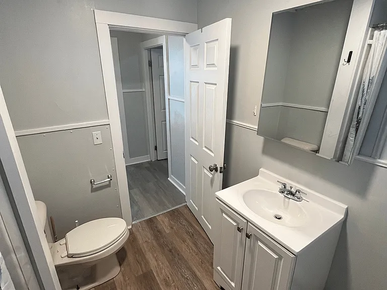 2 Gray Ave #1 — Photo 11