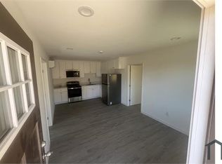 38114 10th St E #B, Palmdale, CA 93550
