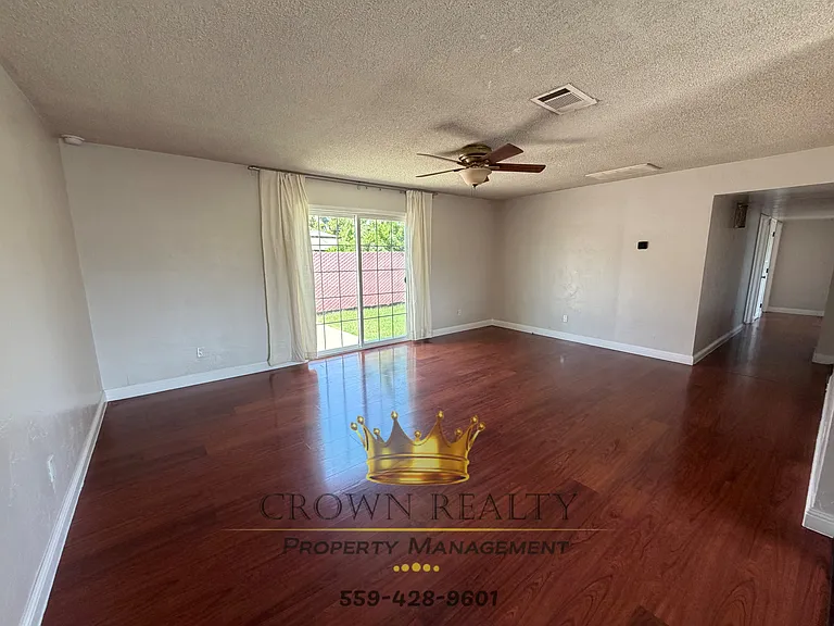 1836 W School Ave — Photo 8