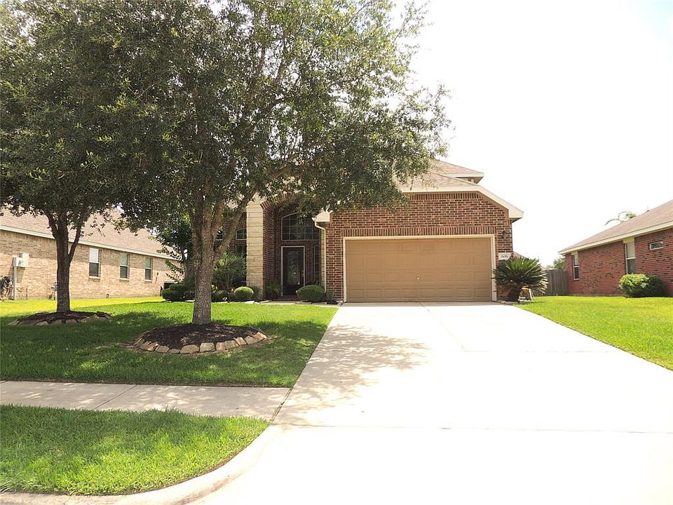 1st image of 606 Rocky Hollow Ln
