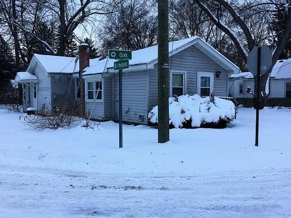 4th image of 114 Oak St