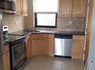 7326 N Ridge Blvd APT 1E, Chicago, IL 60645