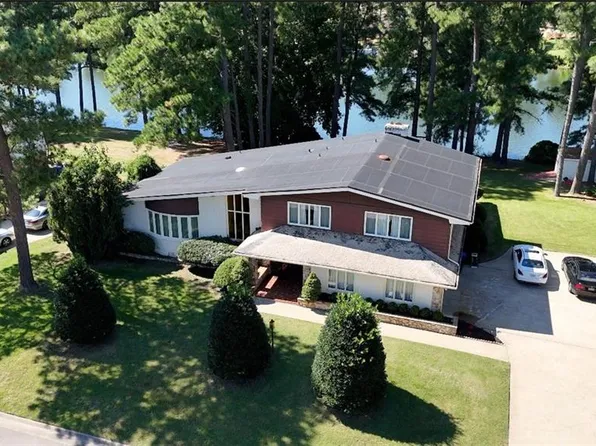 1406 Carson Cres W, Portsmouth, VA 23701