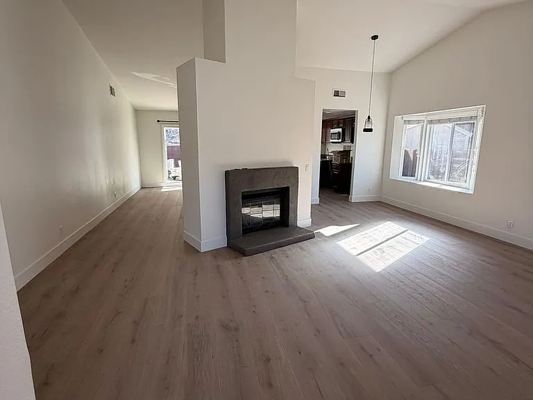 169 Ely St — Photo 9