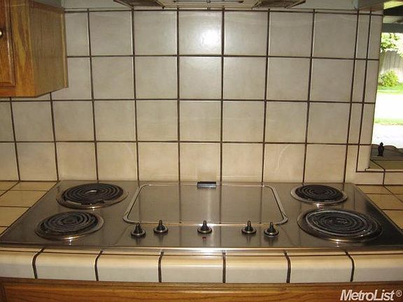 4th image of 2109 Mauna Loa Dr