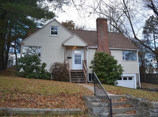 8 Valley Hill Dr, Worcester, MA 01609