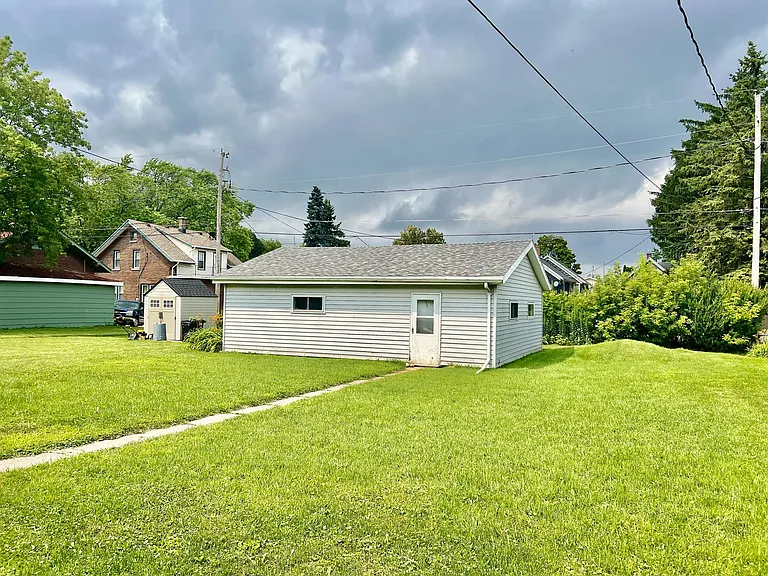 1522 Alabama Ave — Photo 3