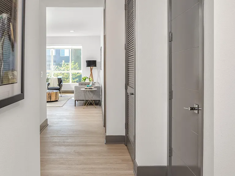 Entry Hallway | B THREE