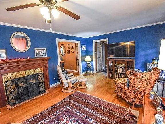 5th image of 20 Brookhaven Dr