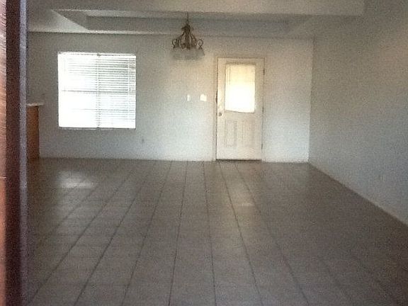 3rd image of 674 Palm Haven Dr