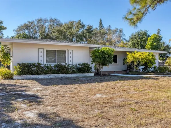 5201 Stevens Dr, Sarasota, FL 34234