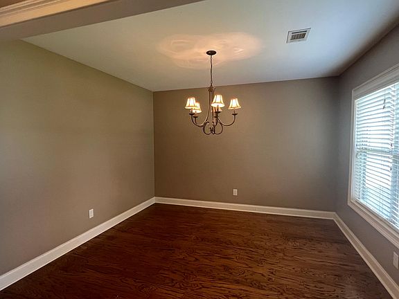 5th image of 430 Stone Park Blvd