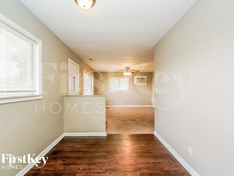10408 Bradbury Dr — Photo 4