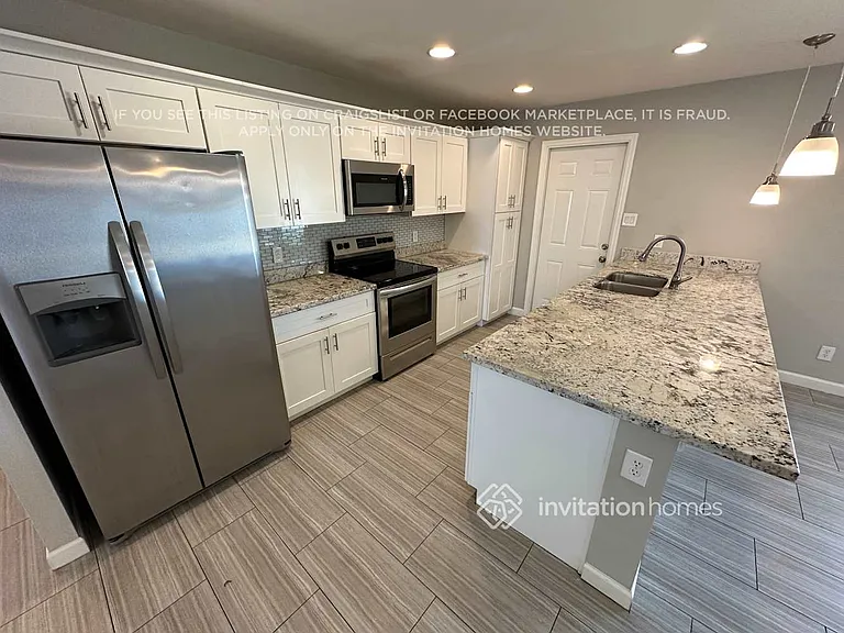 1281 E Loma Vista Dr — Photo 4