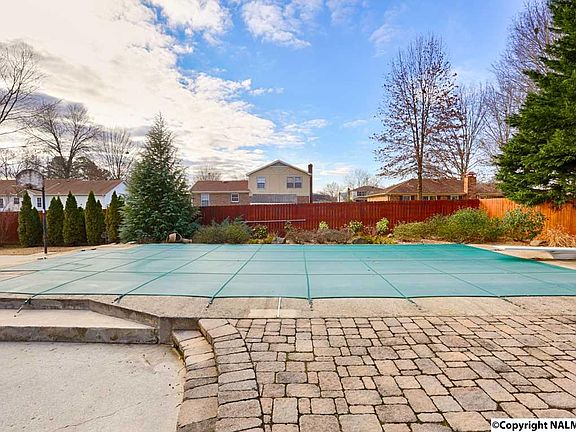 5th image of 2114 Buckingham Dr SW