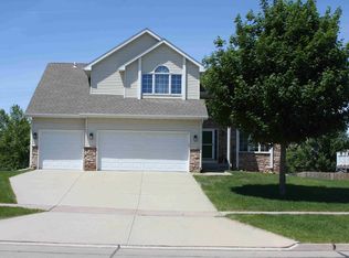 2728 NW 158th St, Clive, IA 50325