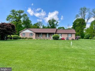 32 Pricetown Rd, Fleetwood, PA 19522