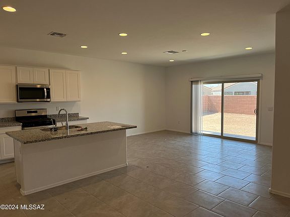 4th image of 12572 W Lilliston Way