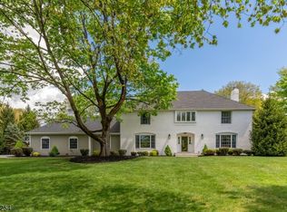 92 Victoria Dr, Basking Ridge, NJ 07920