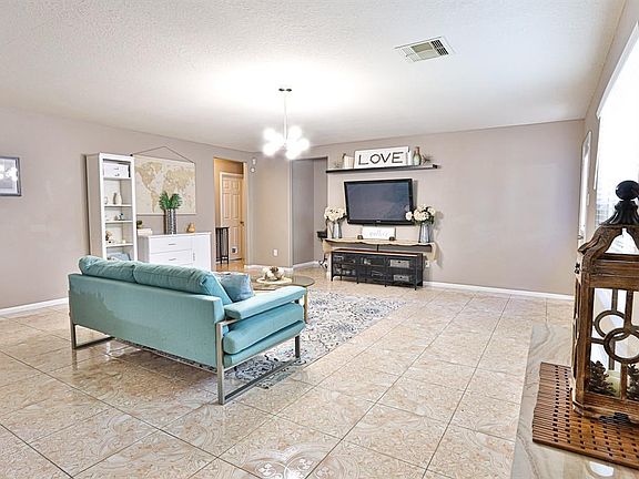 3rd image of 5038 Ivy Fair Way