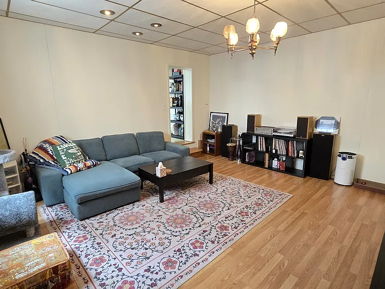 4261 River Rd — Photo 8