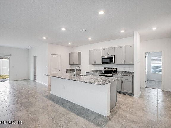 3rd image of 8507 LILIAS Circle