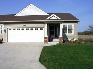 1298 Saint Andrews Dr, Holland, MI 49423