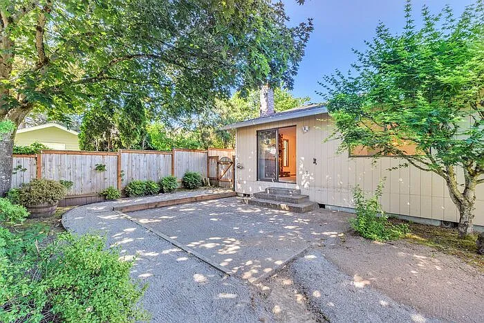 6540 SW 204th Pl — Photo 23