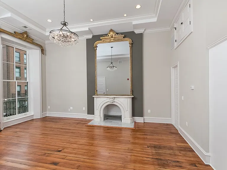 814 Cathedral St — Photo 25