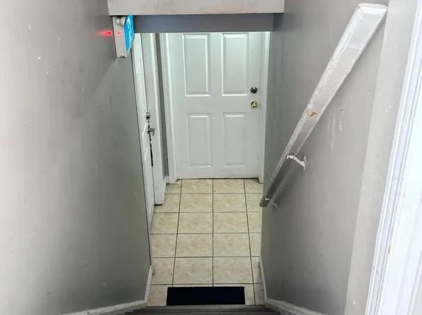 112 Worthington Ave #Basement, Brampton, ON L7A 3H3