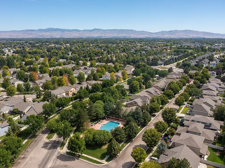 2598 E Decameron Ln — Photo 39
