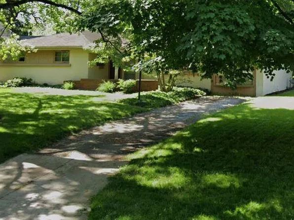 235 W Southington Ave, Worthington, OH 43085