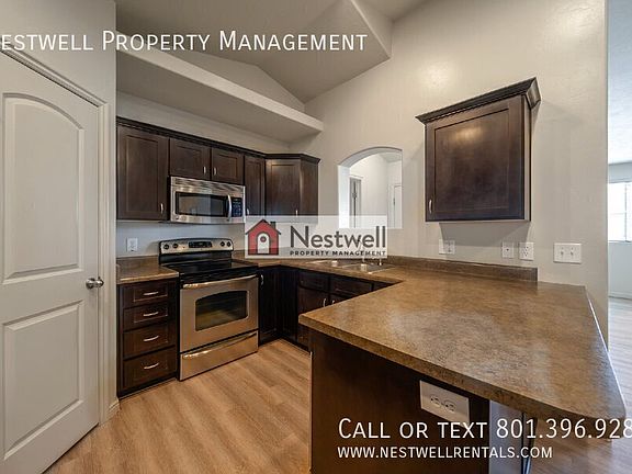 4th image of 999 W Village River Ln APT B9
