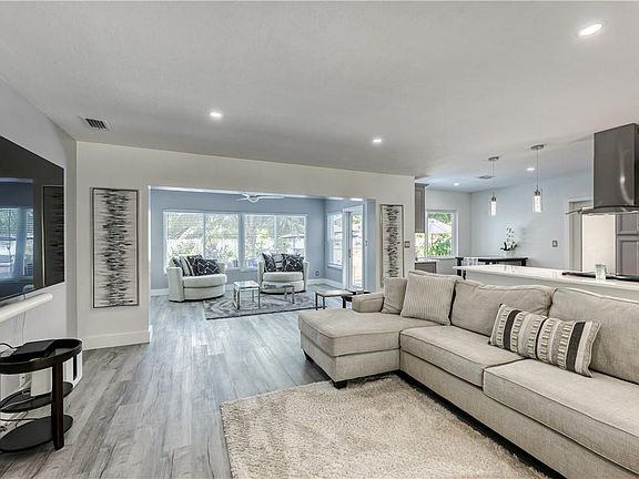 4th image of 1744 NE 27th Drive