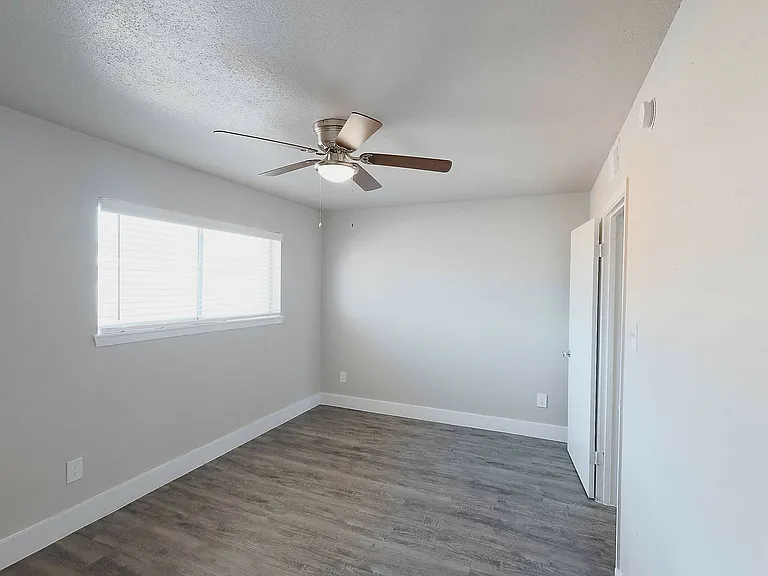 Arcata Townhomes — Photo 106