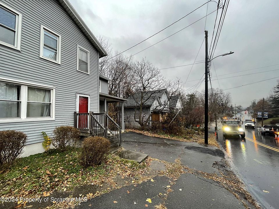 2nd image of 510 W 512 Market