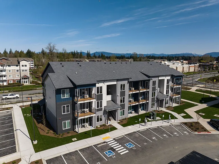 Motto Apartments — Photo 40