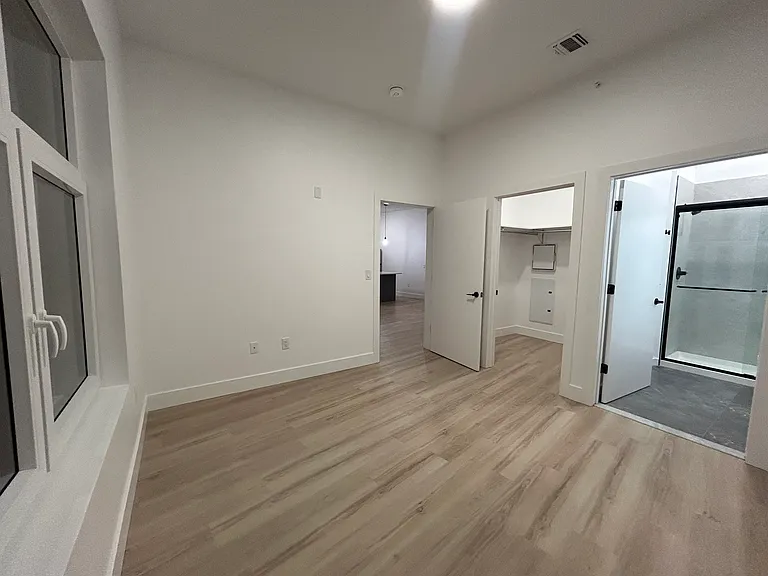 420 River Rd #410 — Photo 4